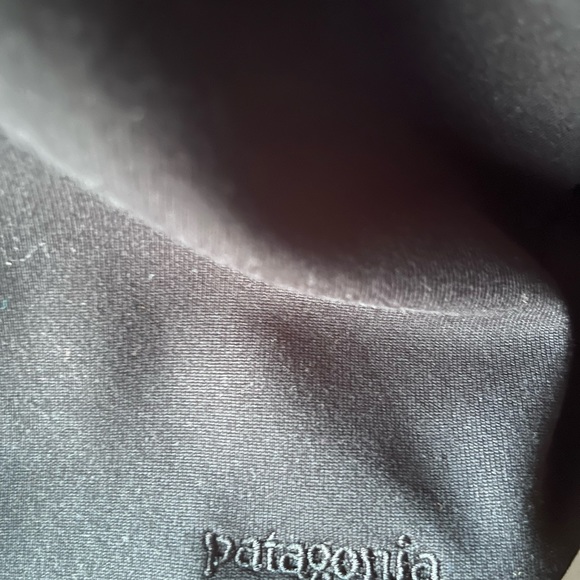 Patagonia Sweatshirt - Picture 5 of 5